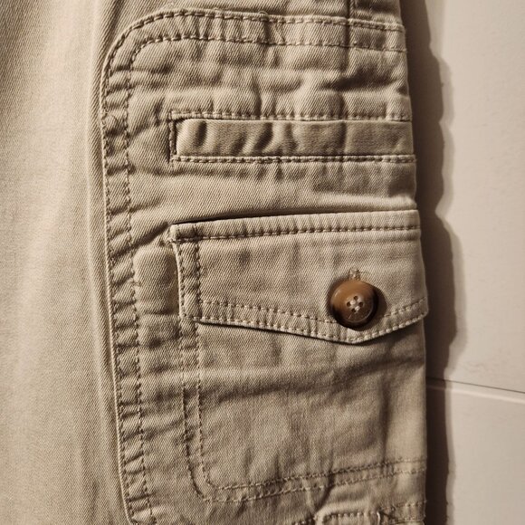 Charter Club Cargo Shorts (size 10) - Picture 3 of 6